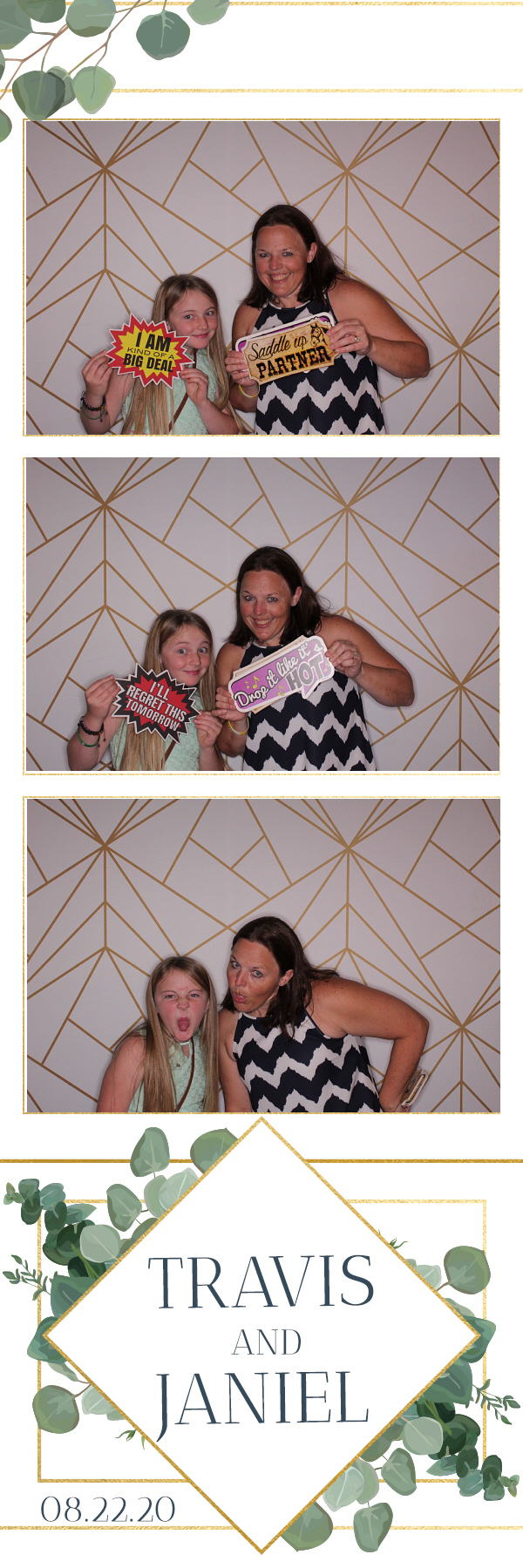 Jacquie & Dennis’ Wedding | View more photos from the event at gallery.photoboothbillings.com/u/PhotoBoothBillings/Jacquie-Dennis’-Wedding-0